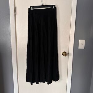 KOTN Black Midi Skirt
